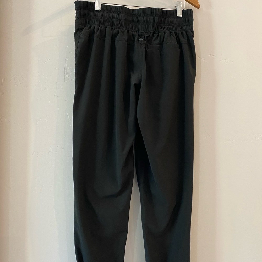 PRANA Women's Athletic Pants  Women’s Black Jogger Pants